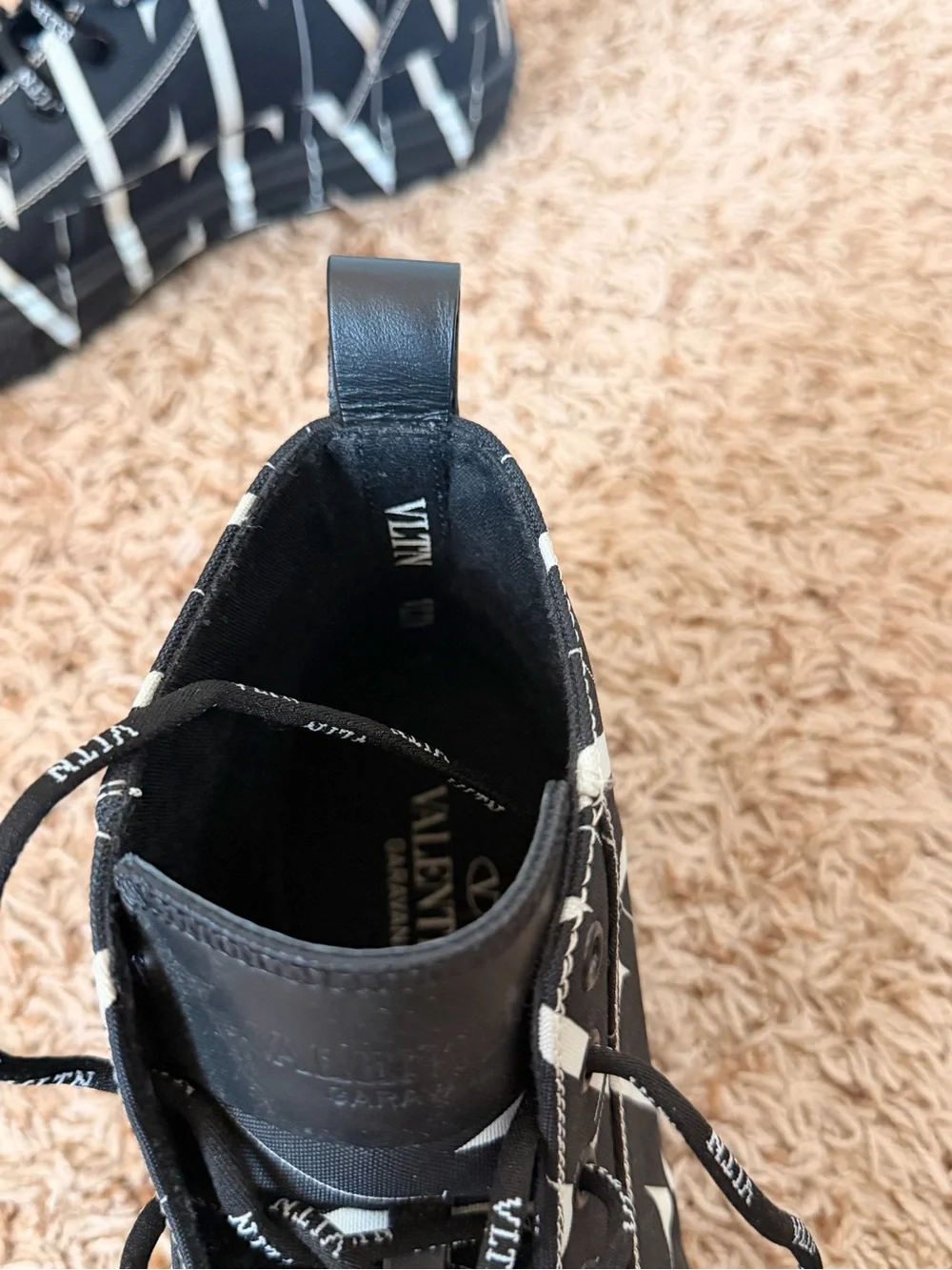 Valentino “Giggies” Men’s EUR 41 High-Top Sneakers with White Graphic Print